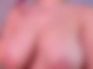 Live cam show with ViolettCastel - Young Adult on xxxlivecams.org