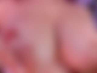 Live cam show with ViolettCastel - Red Hair on live18s.com