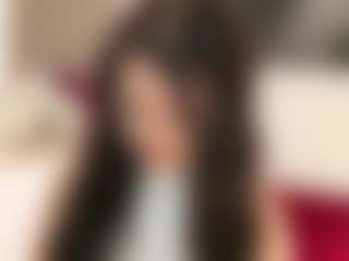 Live cam show with Celia - Sexcam on friskycurves.com