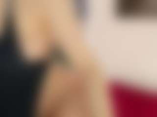 Live cam show with Celia - Fingers on Chatstar