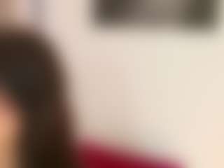 Live cam show with Celia - Shaved on Free Soda