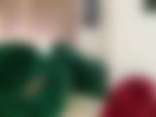Live cam show with Celia - Public on anonymated.com