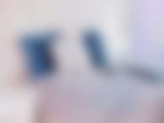 Emmajonees's Live Sex Cam Show