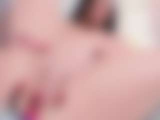 Emmajonees's Live Sex Cam Show