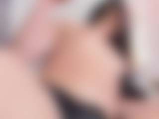 Emmajonees's Live Sex Cam Show