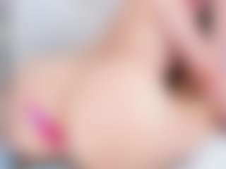 Live cam show with Emmajonees - Orgasm on Uber Horny