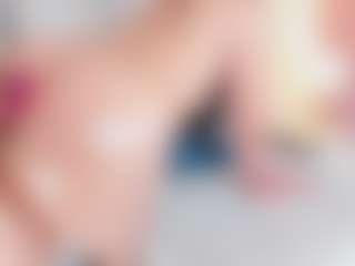 Emmajonees's Live Sex Cam Show