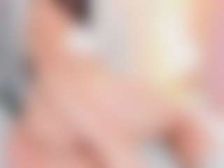 Live cam show with Emmajonees - Tease on livesuperchat.net