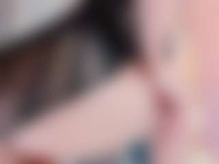 Emmajonees's Live Sex Cam Show