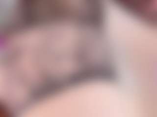 Emmajonees's Live Sex Cam Show
