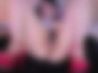 Live cam show with Anna Gabor Queen Anal - Twerk on Lustler