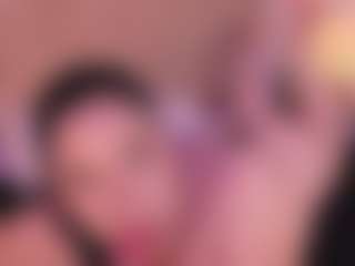 Live cam show with Anna Gabor AnalQueen - Public Mature on StripNow