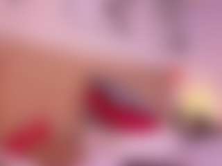 Live cam show with Anna Gabor AnalQueen - Mature on Camsoda