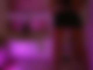 Live cam show with BiancaTease - Pleasure on SinfulBabes