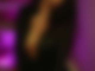 Live cam show with BiancaTease - Domina on LiveSexCams6