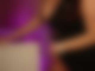 Show de cam en vivo con BiancaTease - Domina en Camsoda
