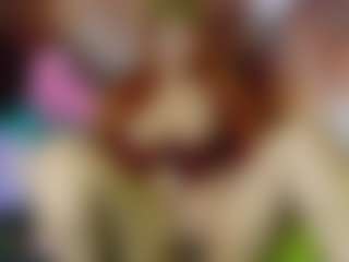 Cristinablue21's Live Sex Cam Show