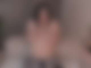 velvet-holly's Live Sex Cam Show