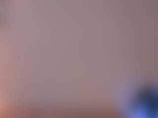 Live cam show with velvet-holly - Camel Toe on luckytryst.com