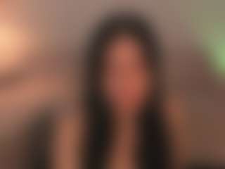 velvet-holly's Live Sex Cam Show