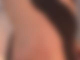 Live cam show with velvet-holly - Cute on camwithhim.com