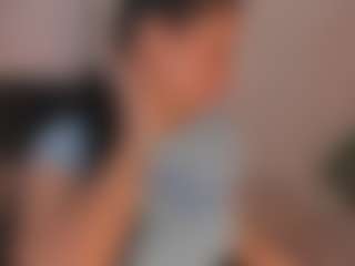 Live cam show with Hanna - Camel Toe on Sweet Sext