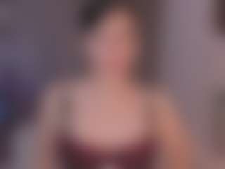Live cam show with Hanna - Camel Toe on SpunkLive