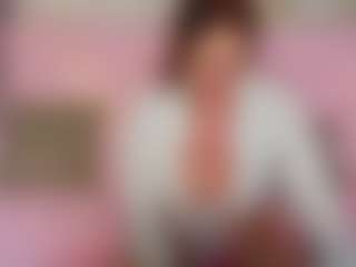 Live cam show with LucyBelli - Green Eyes on Camsoda Late Night