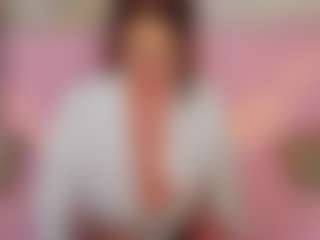 LucyBelli's Live Sex Cam Show