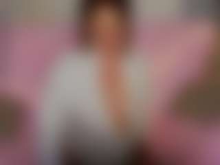 LucyBelli's Live Sex Cam Show