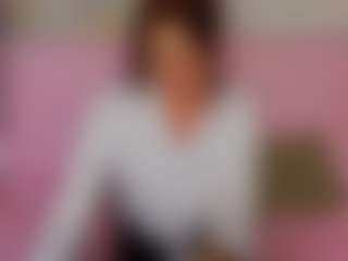 Live cam show with LucyBelli - Green Eyes on Latina Girls