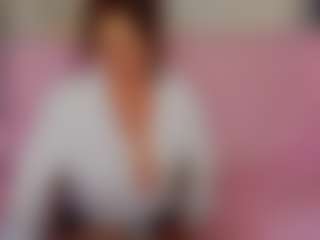 Live cam show with LucyBelli - Mature on numayanayam.club