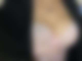 Selene Wild's Live Sex Cam Show