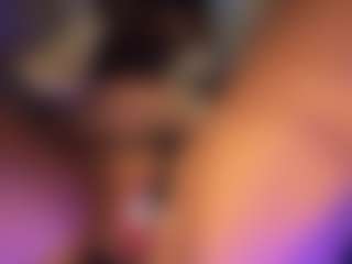 Selene Wild's Live Sex Cam Show