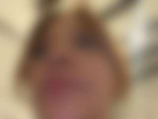 Selene Wild's Live Sex Cam Show