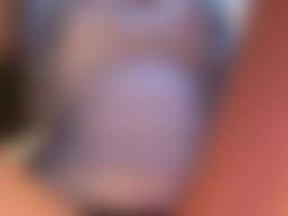 Live cam show with Selene Wild - Gagging on Fapmatic.com