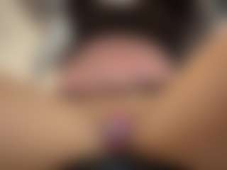 Selene Wild's Live Sex Cam Show