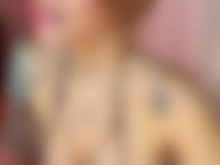 Live cam show with Selene Wild - Fit on Dare Cams