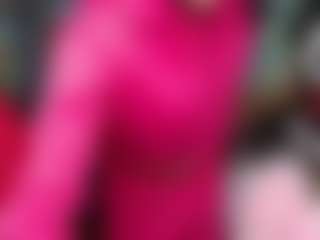 Nicoleink01 MILF webcam performer live streaming