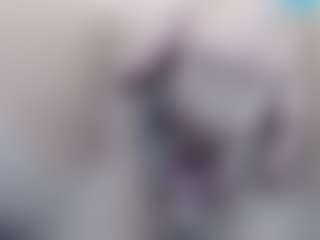Live cam show with Elizabeth-Wild - Ass To Mouth on chickslive.net