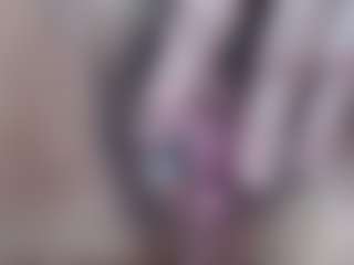 Live cam show with Elizabeth-Wild - Granny on hotwifechat.live