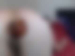 Live cam show with Elizabeth-Wild - Athletic Middle Aged on makecum.org