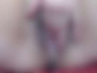 Live cam show with Elizabeth-Wild - Athletic Middle Aged on CamSextacy