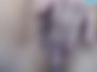Live cam show with Elizabeth-Wild - Living Room on eurowanks.com