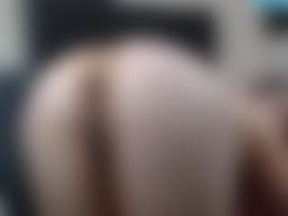 Live cam show with Elizabeth-Wild - Mature on Instabang