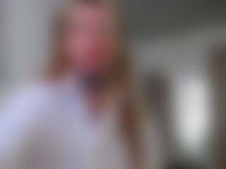 luc11m0r3's Live Sex Cam Show
