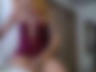 luc11m0r3's Live Sex Cam Show