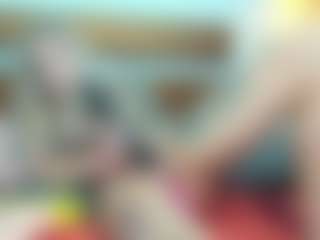 Live cam show with AlexissNight - Green Eyes on AdultVida.com