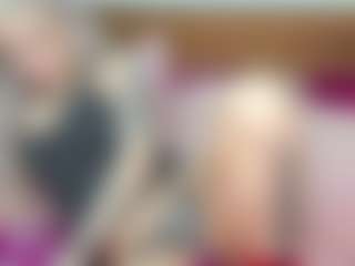 Live cam show with AlexissNight - Blonde Hair Petite on Dolls Live