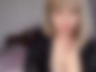 Lara's Live Sex Cam Show